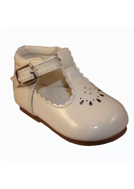 Neu Mädchen Säugling Sevva Erster Kinderwagen/Wanderlack Lederschuhe Party/Hochzeit Uk4