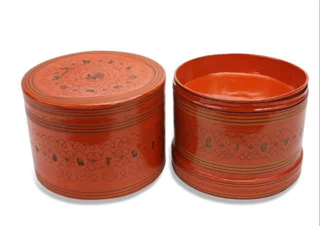 Antique Burmese betel box Kun-it 18cm x 20.5cm, circa 1930. Burma lacquerware 4