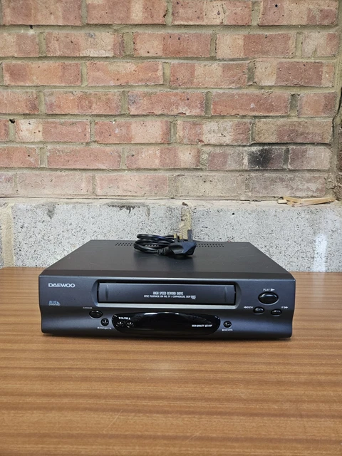 Magnétoscope Combiné Daewoo DF-7100 - DVD/VHS - Gris, D'occasion