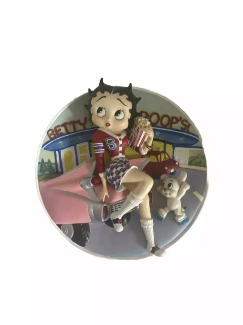 Betty Boop 3D Sculptural Plate "At The Drive In" The Danbury Collection A2242