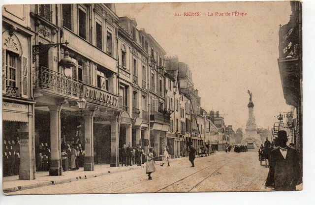 REIMS - Marne - CPA 51 - Les rues - rue de l' Etape - Magasin Bon Enfant