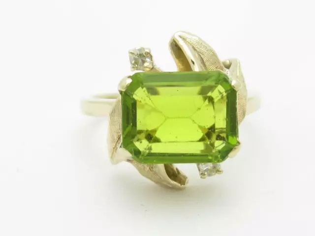 14k Yellow Gold Vintage Diamond & Green Peridot Emerald Cut Stone Ring Gift