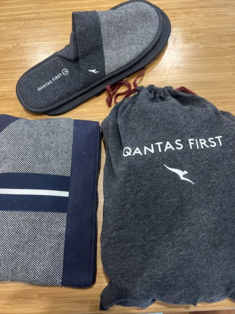 Qantas First Class PJ's Pyjamas Martin Grant L/XL Amenity Kit & Slippers