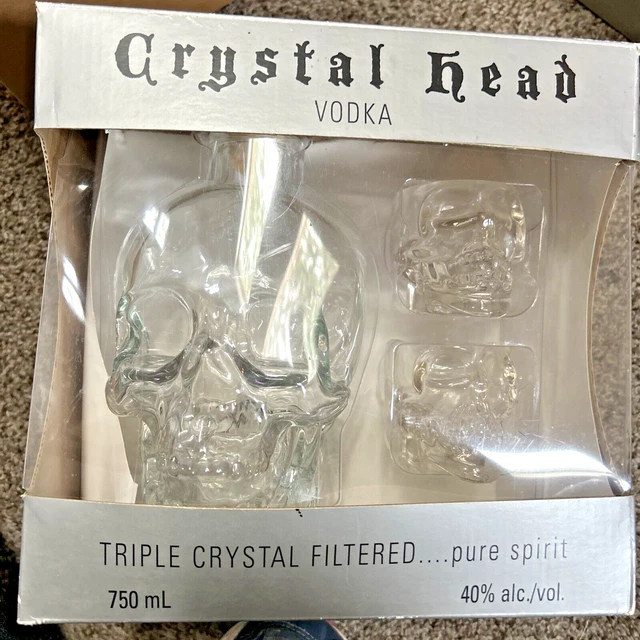 CRYSTAL HEAD VODKA Holiday Gift Set Original Box Skull Shot Glasses 750ml Empty