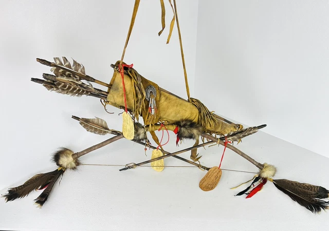 Vintage Native American Bow Arrows Quiver Buckskin Trade Bead Hootakoo