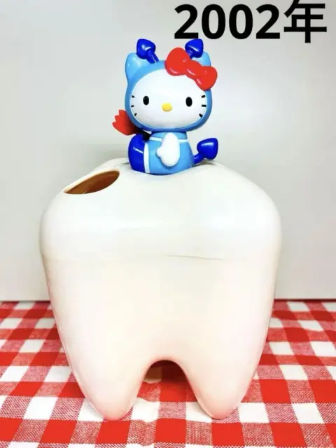 Sanrio Hello Kitty Minna De Brushing Case Toothbrush Stand Retro