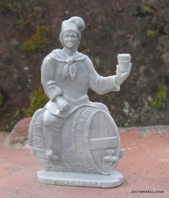 MOKAREX - Figurines : Série Les Provinces Françaises Couple