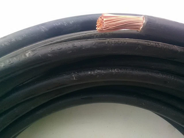 1 x 2m : fil / cable d alimentation HO7-VK 25 mm² souple ( bretelle disponible ) 2