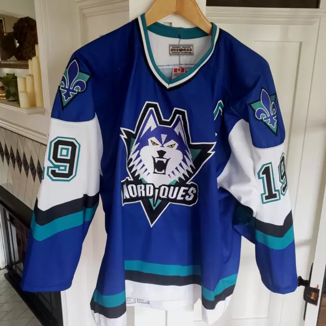 CCM Authentic Joe Sakic Quebec Nordiques NHL Hockey Jersey Vintage Blue  Away 44
