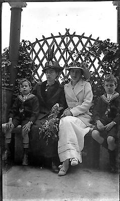 Portrait famille femmes & enfants en marins - négatif photo ancien circa 1910