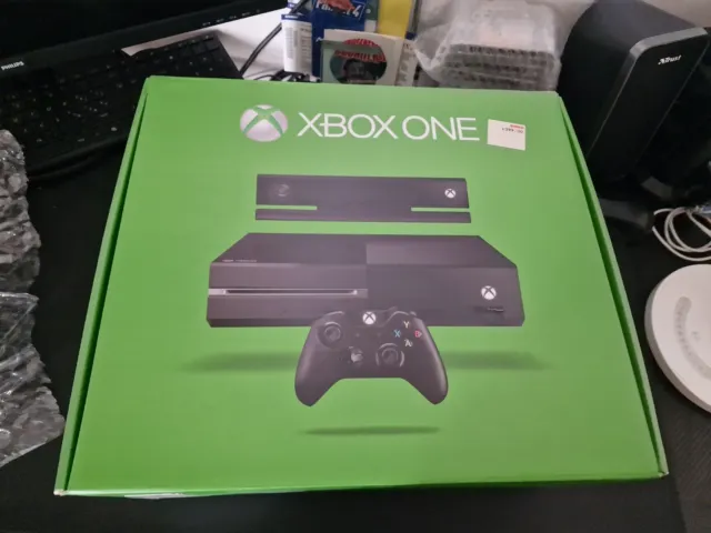 Microsoft Xbox One 500GB Console - Matte Black Con Kinect