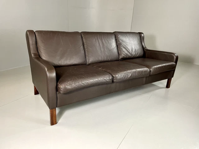 EB5706 Vintage Danish 3 Seat Leather Sofa, Mogensen Style, Retro, MCM.