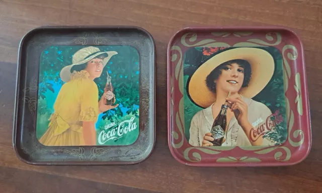 Coppia di sottobicchieri Coca Cola in latta - 50 ° anniversario 1977