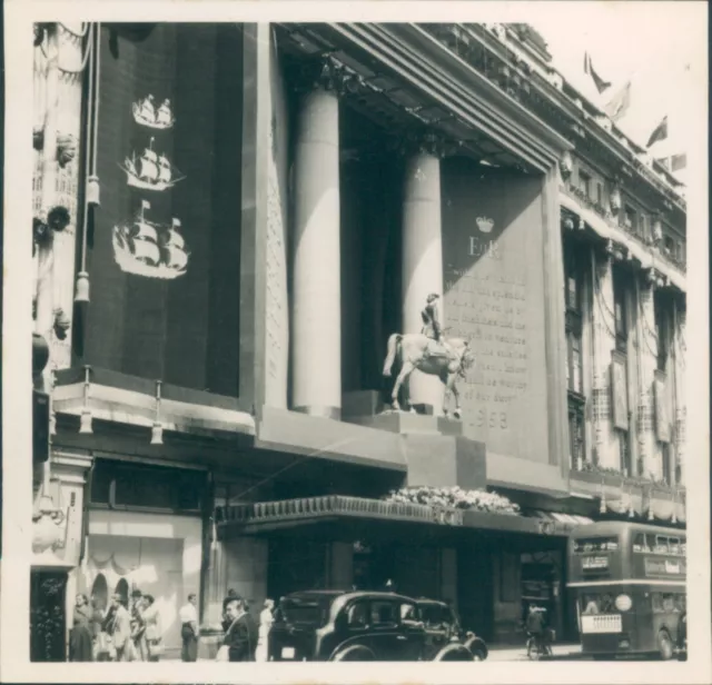 Original Photo 1953 Coronation Decorations Selfridges London Fully Decorated