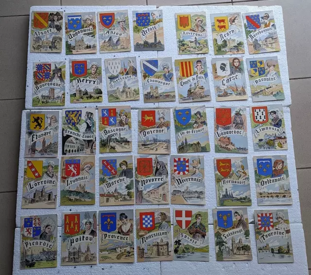 Lot de 35 cartes postales REGIONS -  FOLKLORE illustrées par MAURICE TOUSSAINT