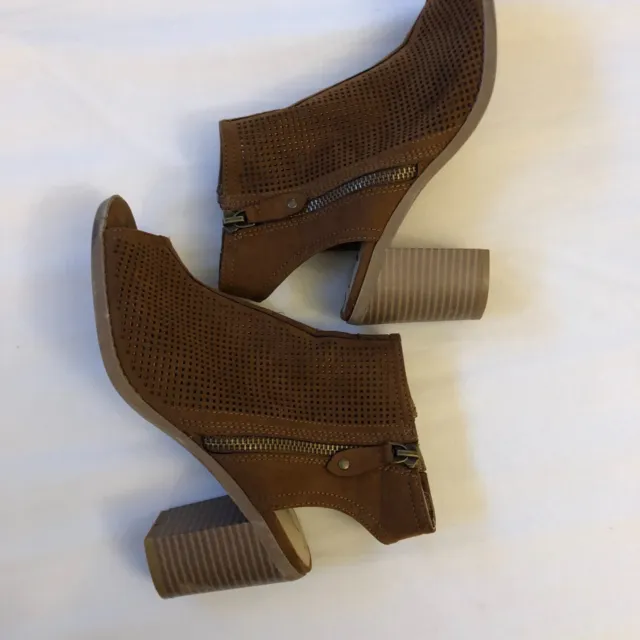 American Rag Sandals Womens 6 M AR Chasity Suede Wedge Heels Open Toe Brown B23