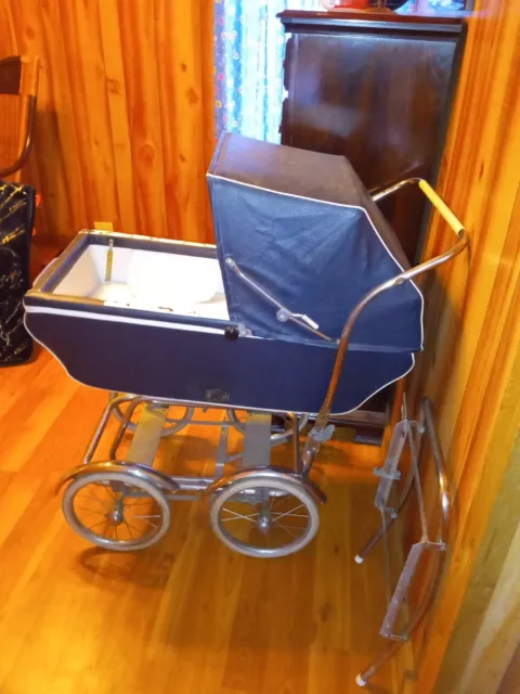 vintage pram baby carriage stroller Royale Wonda