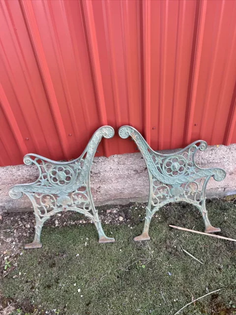 Vintage Ornate Victorian heavy Cast Iron Garden Park Bench End Legs
