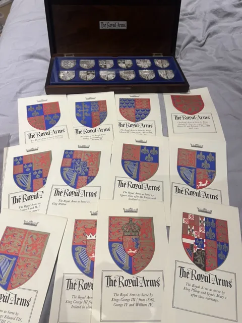 The Royal Arms - Queens Silver Jubilee 12 Sterling Silver Ingots Shields Toning
