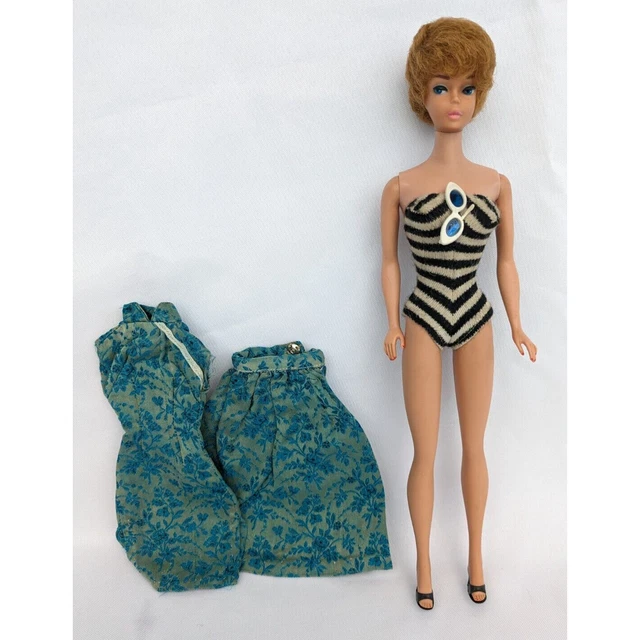 1961 WHITE GINGER 850 Bubble Cut Barbie with Original Clothing Great
