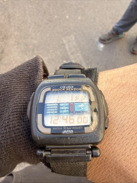 CITIZEN SHOCK SENSOR D131-313062Y Reloj Digital Cuarzo Amarillo 