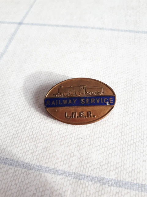 VINTAGE WWII WW2 Railway Service Button Badge L.N.E.R Brass. £10.00 ...