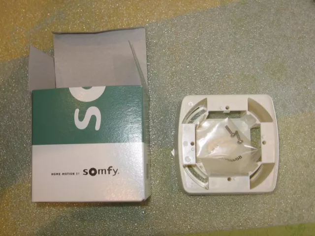 BOITIER POUR MONTAGE EN SAILLIE GAMME INTEO SOMFY   Réf : SO9998001