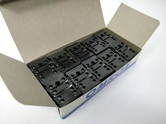 Omron PY-08 10 pcs. Back connecting socket