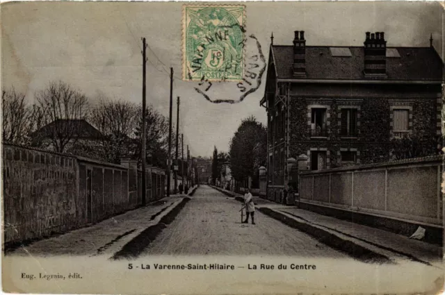 CPA LA VARENNE-St-HILAIRE Rue du Centre (869611)