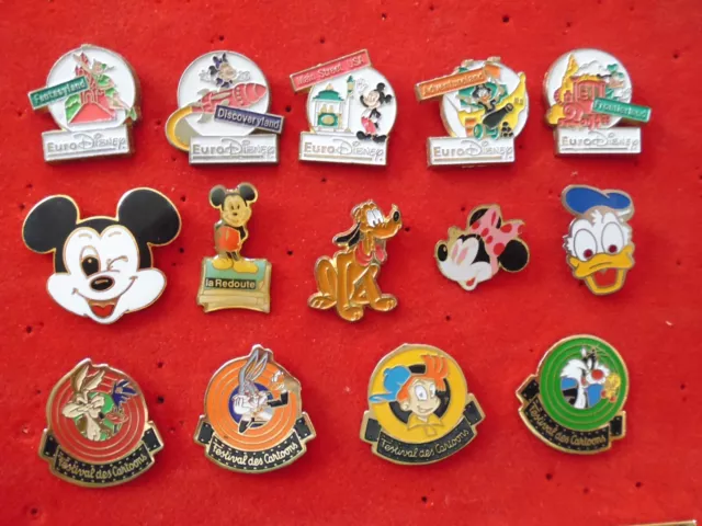 lot de pin's sur Mickey et Disney