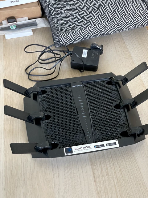NETGEAR Nighthawk X6 R8000 4 Gbps Tri-band WLAN WiFi Router Smart AC3200