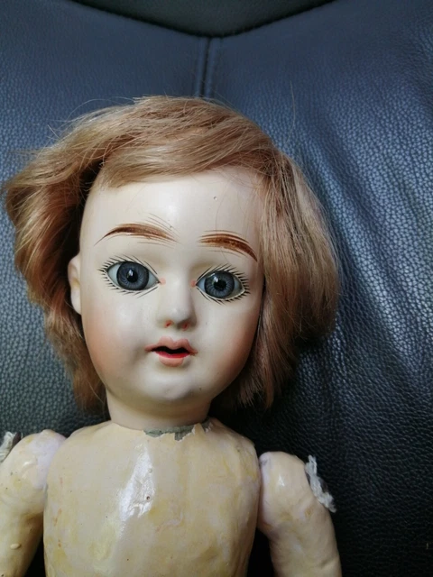 Ancienne Et Petite  Poupee Eden Bebe ( Ou Autre ) En Composition