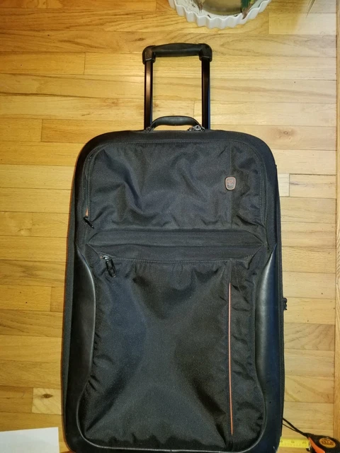 TUMI TECH LUGGAGE 22" Carry ON Model Number 5622-D