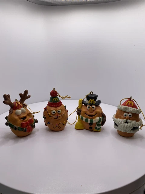 VINTAGE McDonald's 1996 McMemories "A Merry McNugget Christmas" set of 4