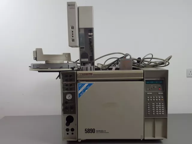 Hewlett Packard Gas Chromatograph 19256A System 5890 Series II with Injector Lab