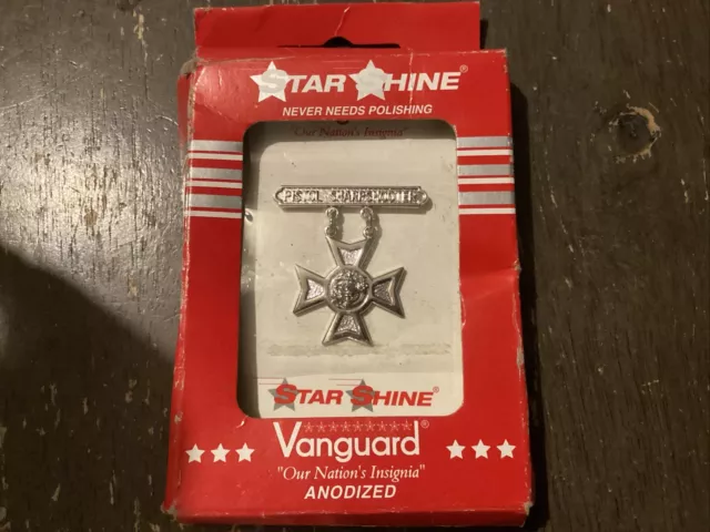 Vintage Vanguard USMC Pistol Sharpshooter Pin In Box