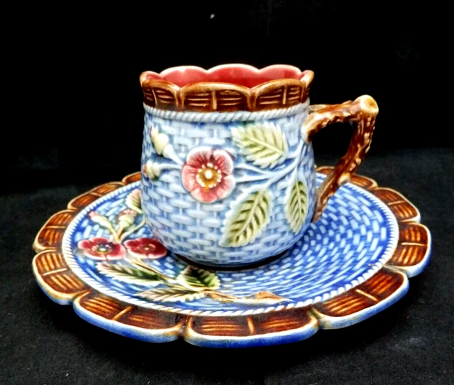 Ancienne Tasse à Café Sous Tasse en BARBOTINE Céramique à Décor Floral
