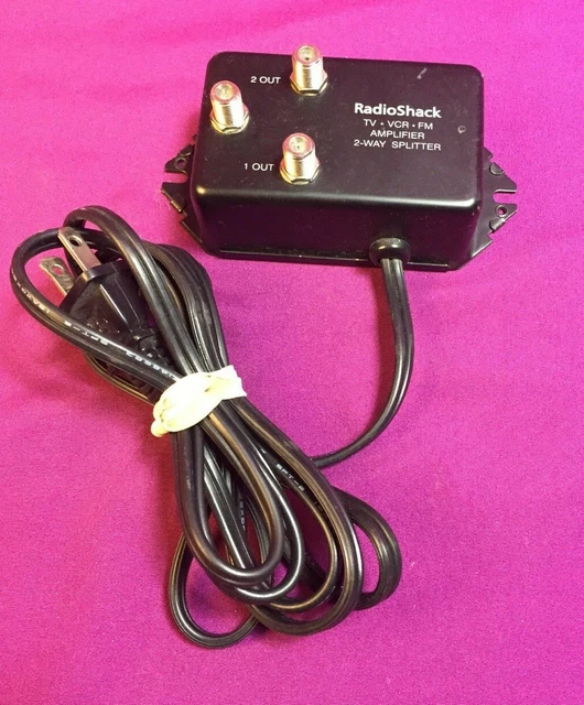 RADIO SHACK TV VCR FM 2 Way Amplifier 151116B Black 2Way Splitter EUR