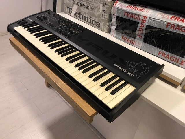 Accéder au synthétiseur de clavier Virus KC