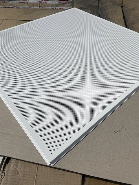 Armstrong Microlook perforierte Metalldeckenfliesen NEU Restposten x 160