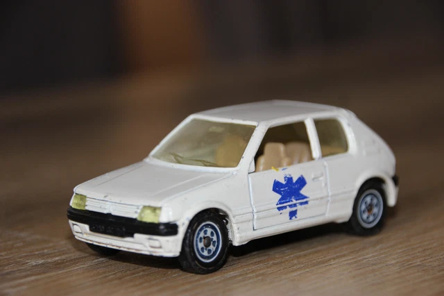 Solido 1/43 – Peugeot 505 Couleur Bronze – Miniature Collection, Très Bon état