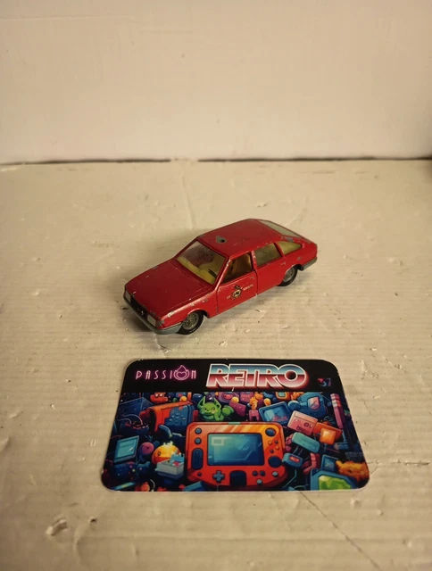 Véhicules de pompiers miniatures Dinky 1:43