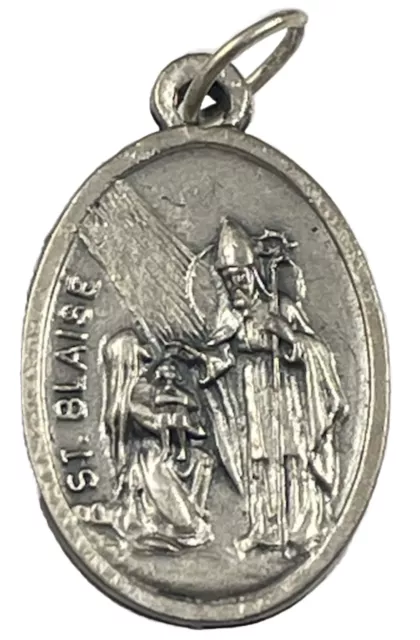 Medalla religiosa católica vintage en tono plateado de San Blas, San Martín de Porres