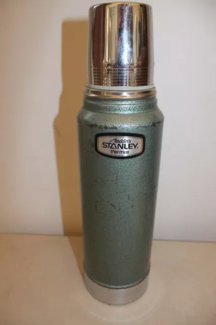 Vintage Aladdin Stanley Green Vacuum Bottle Thermos Made In USA A-944C Quart