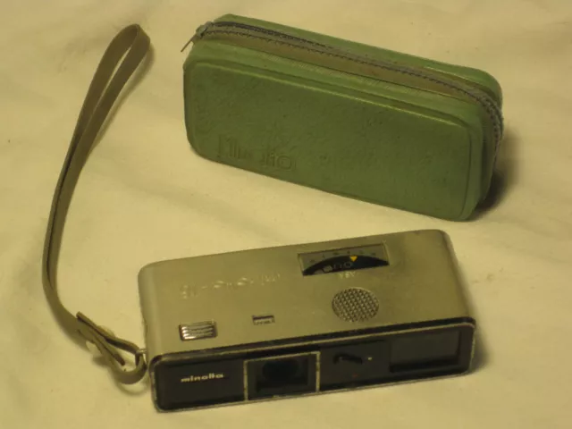 Vintage Minolta subminiature camera -16 Model P w/ case photography 377418 Japan