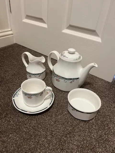 Royal Doulton Juno Tea Set Teapot/cup and saucer/sugar pot/milk jug