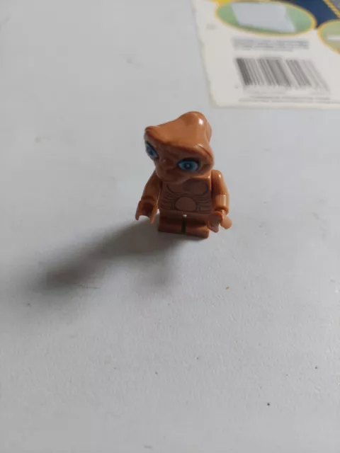 E T Lego Minifigure