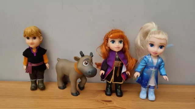 Disney Frozen Mini Toddler / Animator Doll Set. Elsa Anna Sven Kristoff