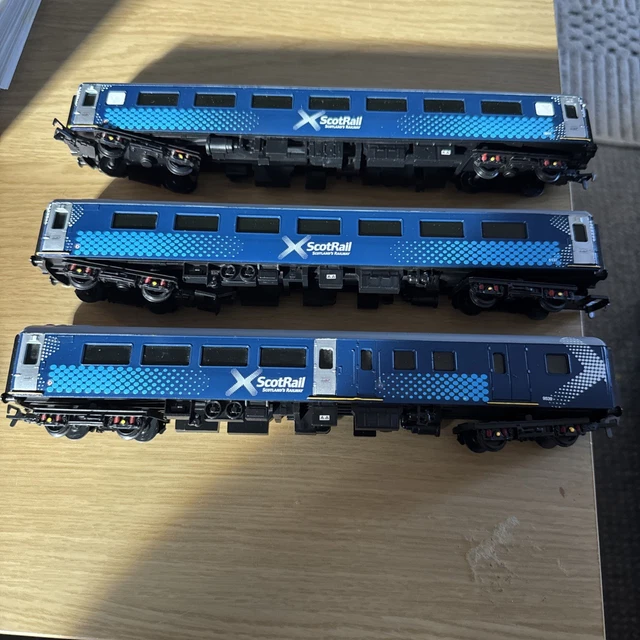 Livery Menu 3XSCOTRAIL COACHES IN saltire livery As Used On The Fife Circle Β£63.10 ...