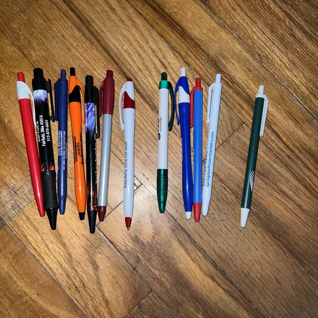 VINTAGE MOSTLY ADVERTISING retractable Ball Point Ink Pens, Lot of 12 £